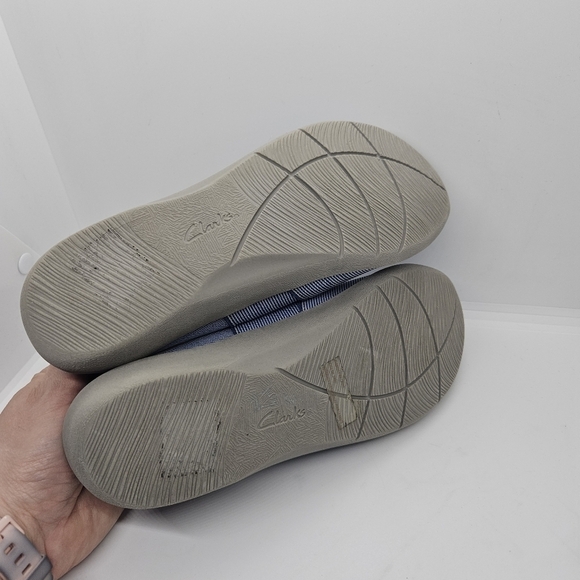 Clarks Cloud Steppers blue and white stretchy slip on shoes 7.5M - Picture 8 of 11